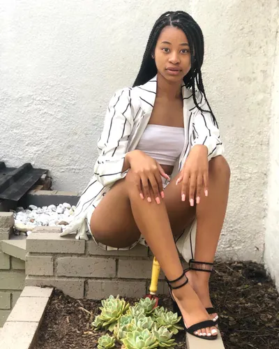 Nefisa Mkhabela — foto de pies 16