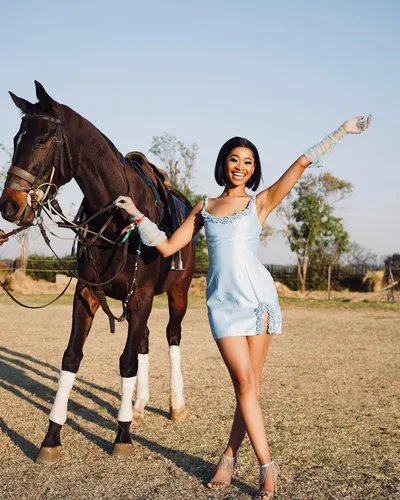 Nefisa Mkhabela — foto de pies 28