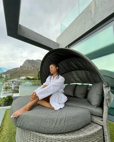 Nefisa Mkhabela — foto de pies 29