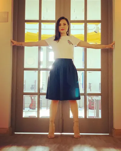 Oana Zamfir — foto de pies 14