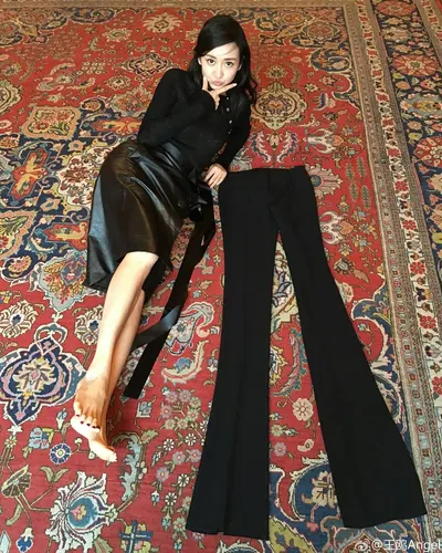 Ou Wang — Füße Foto 13