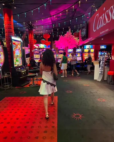 Oulaya Amamra — Füße Foto 34