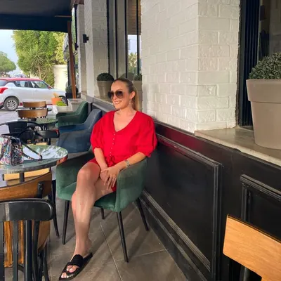 Oumayma Meherzi — foto de pies 17