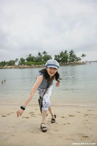 Qing Xu — Füße Foto 14