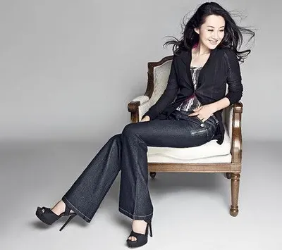 Qing Xu — Füße Foto 15