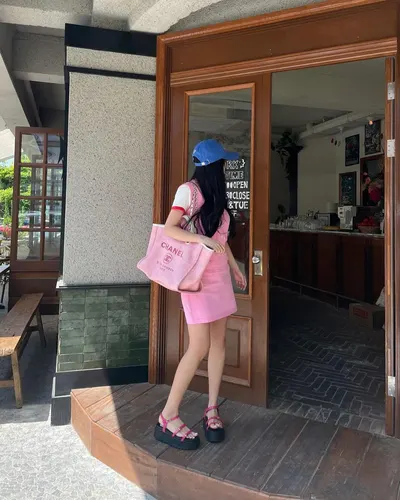 Qri — feet photo 16