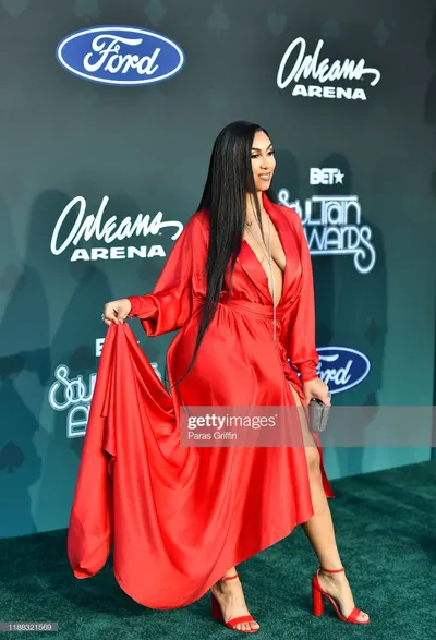 Queen Naija — foto de pies 22