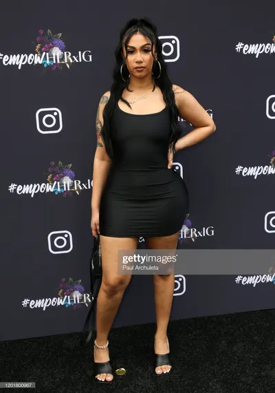 Queen Naija — foto de pies 24
