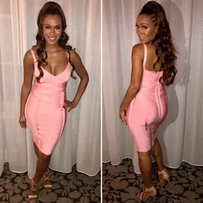 Rosalyn Gold-Onwude — Füße Foto 44