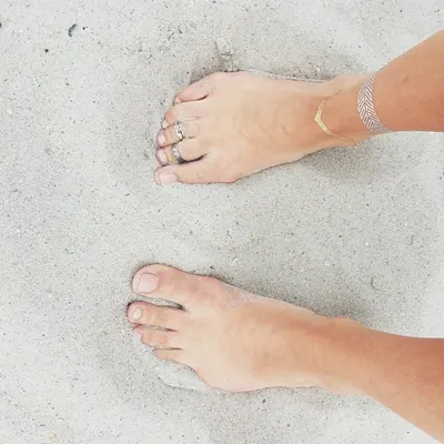 Savannah Outen — Füße Foto 17