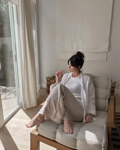 Savannah Outen — Füße Foto 35