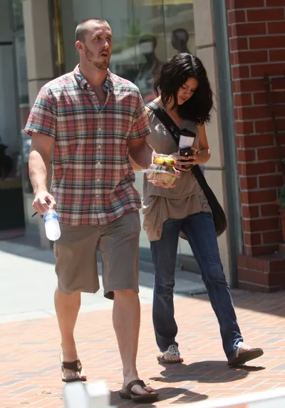 Selena Gomez — Füße Foto 23