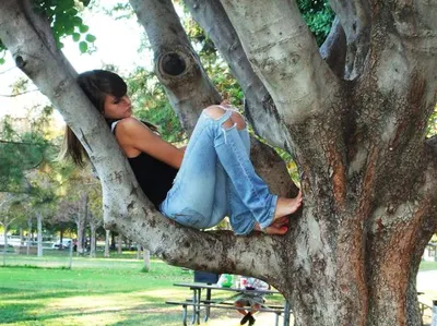 Shailene Woodley — foto de pies 16