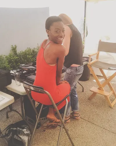 Sibongile Mlambo — foto de pies 16
