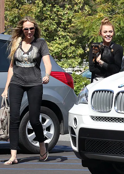 Tish Cyrus — Füße Foto 16