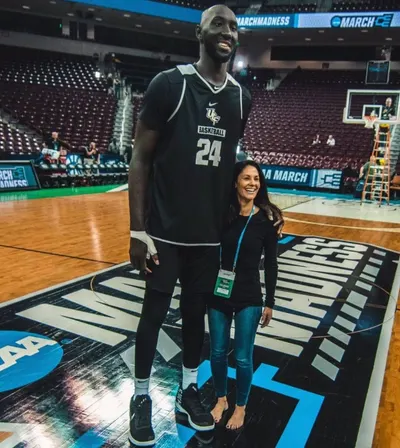 Tracy Wolfson — photo de pieds 15