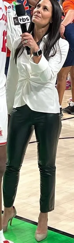 Tracy Wolfson — photo de pieds 23