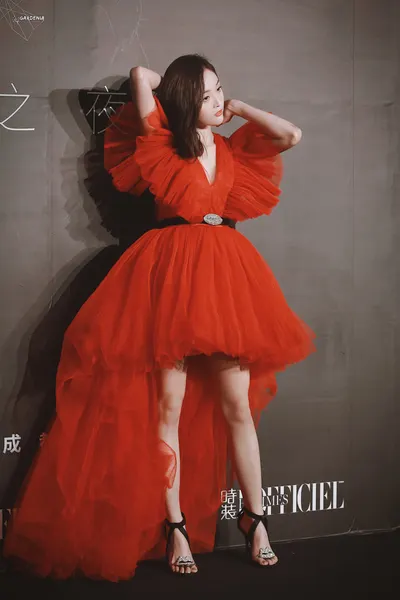 Xuanyi Wu — Füße Foto 15