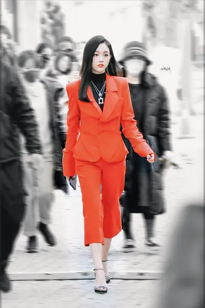 Xuanyi Wu — Füße Foto 18