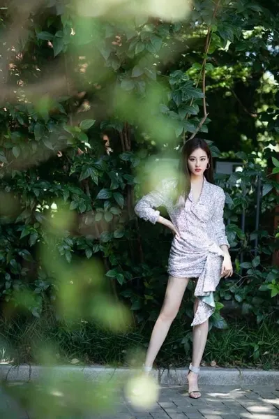 Xudan Zhu — Füße Foto 21