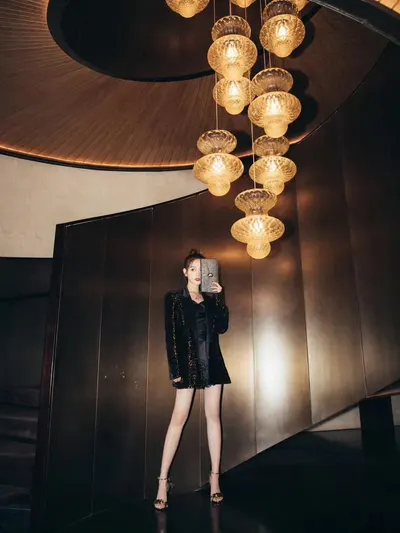 Xudan Zhu — Füße Foto 36