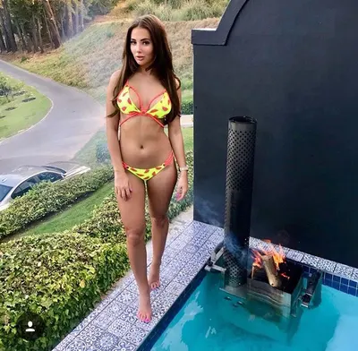Yazmin Oukhellou — Füße Foto 37