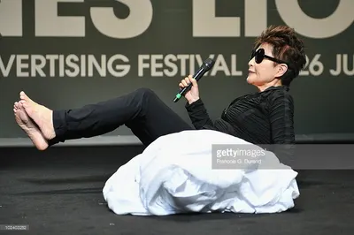 Yoko Ono — Füße Foto 36