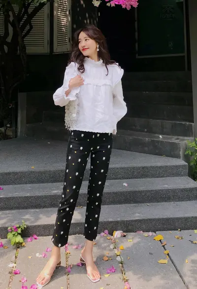 Zi-Xuan Zhang — feet photo 22