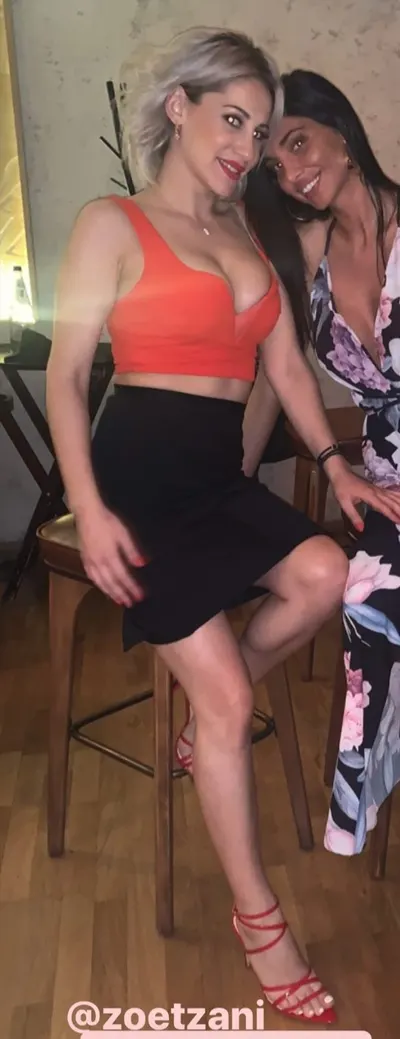 Zoi Tzani — Füße Foto 14